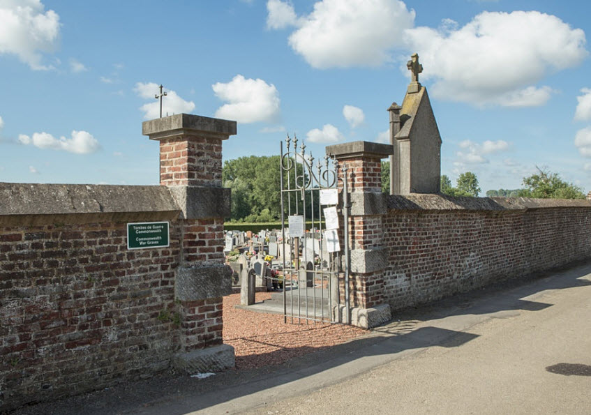 Cimetière d'Irchonwelz, Belgium